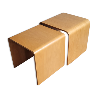 Set of two nesting tables