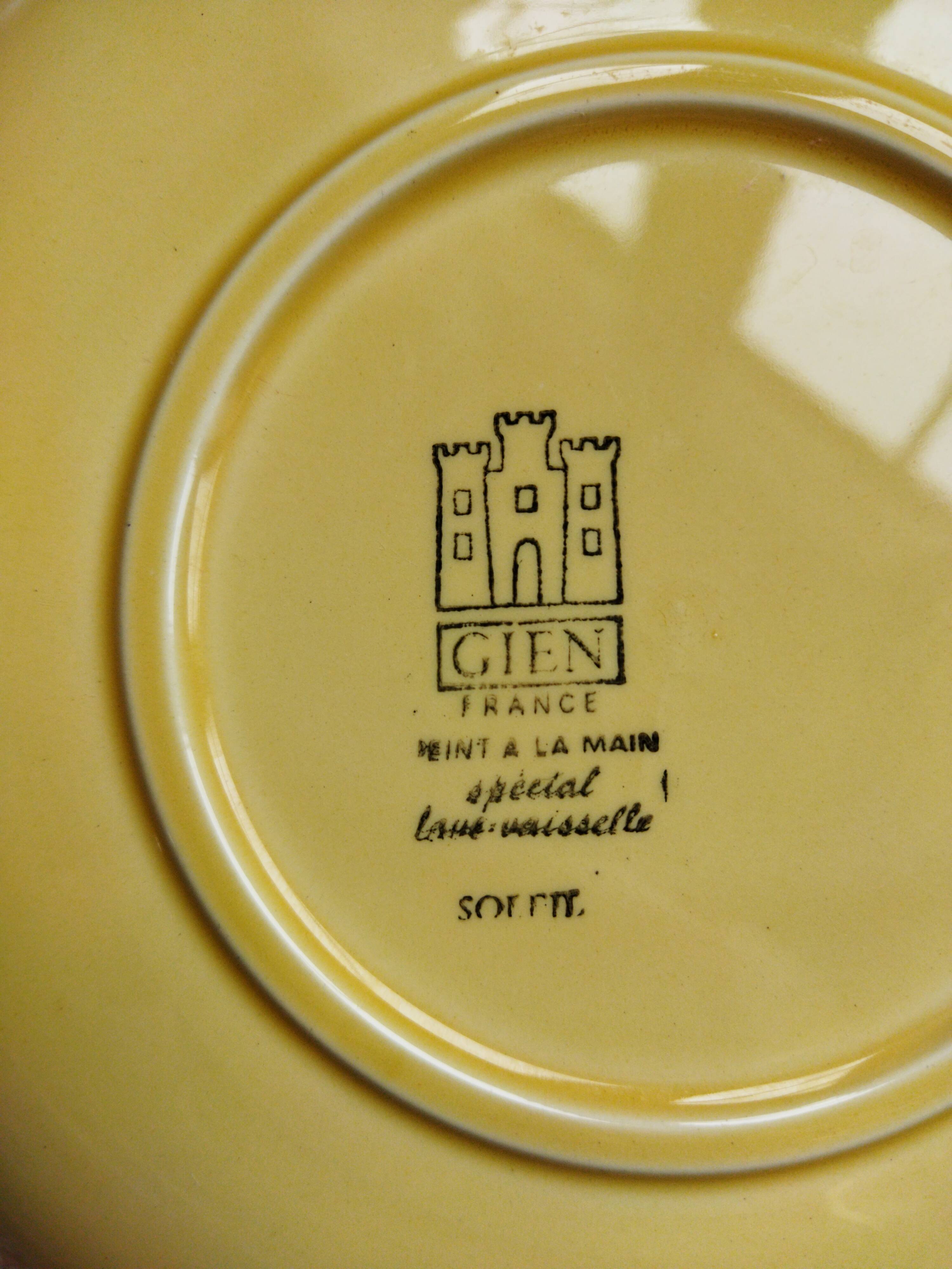 4 Gien “Soleil” dessert plates