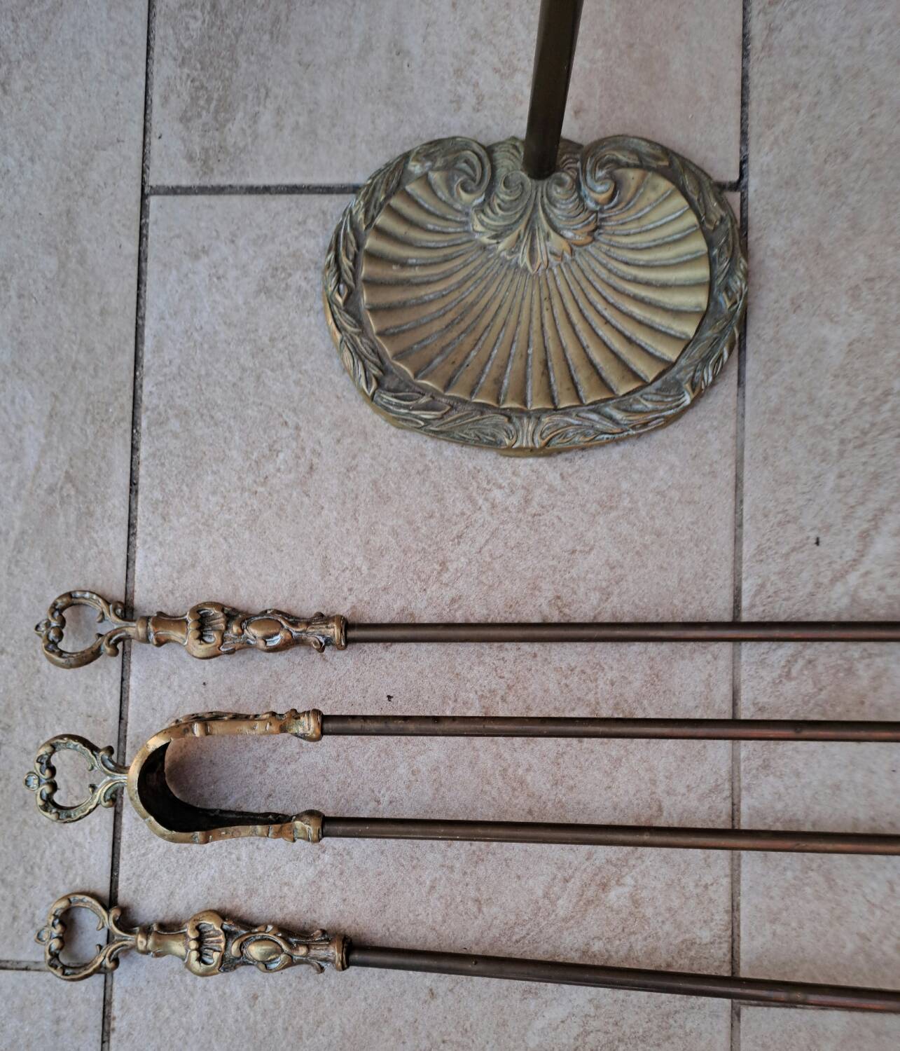 Bronze fireplace set
