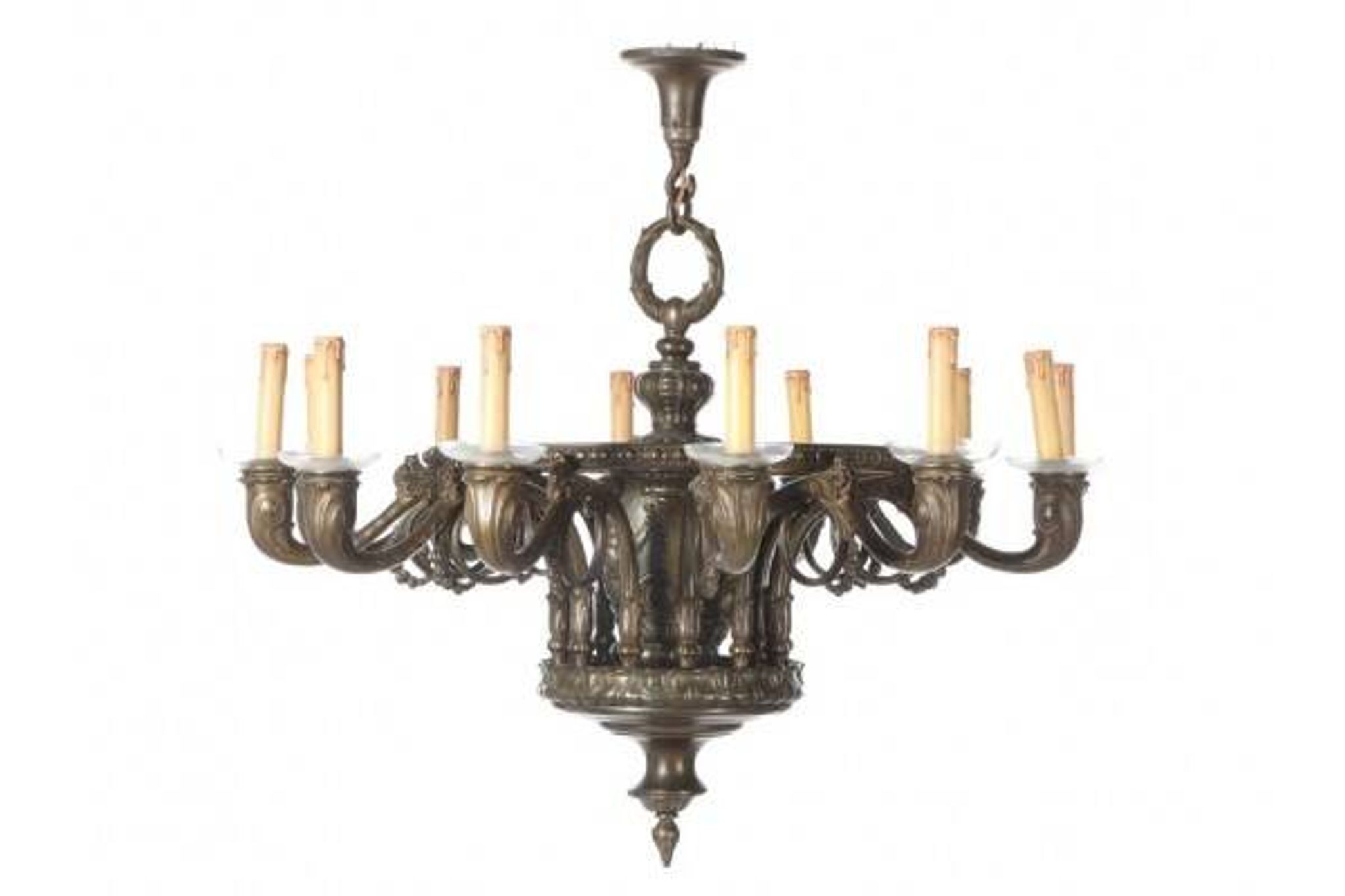 Lustre à douze bras, Europe du Nord, vers 1900.
