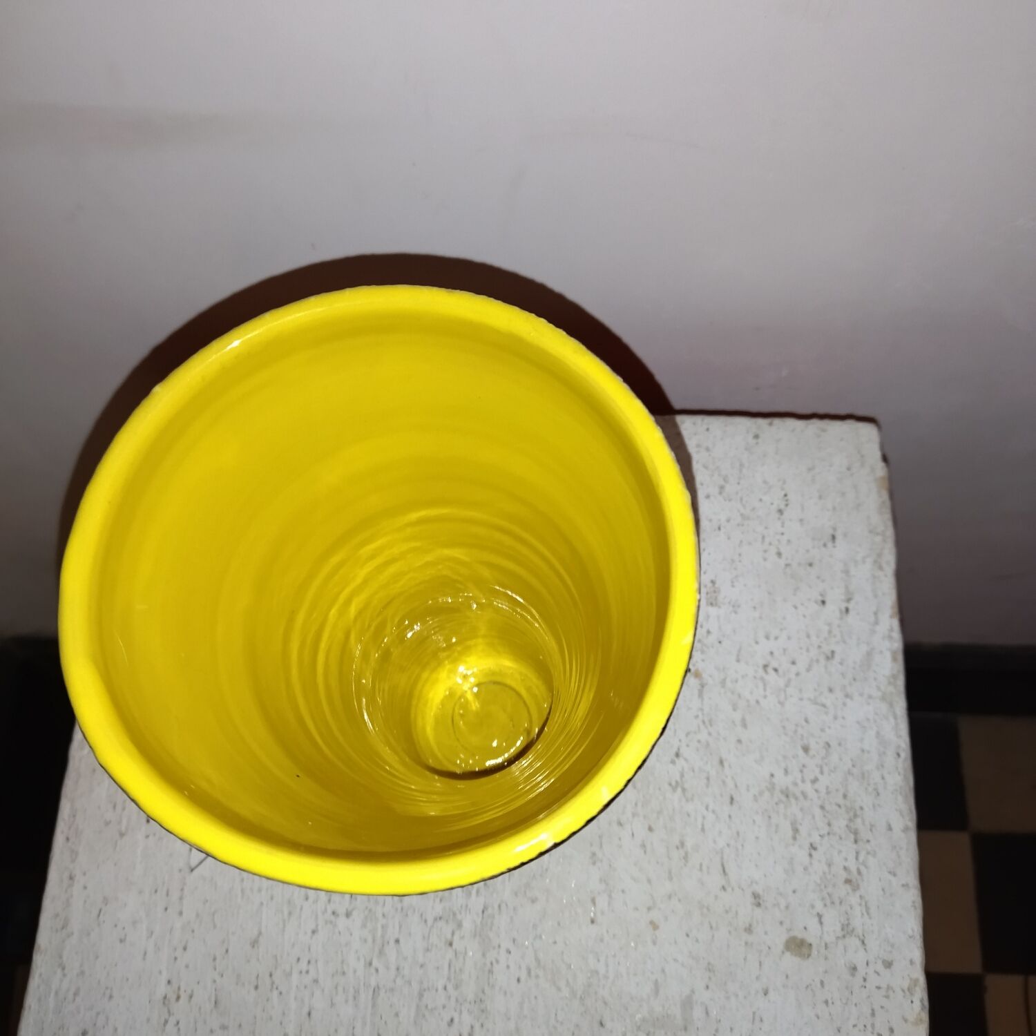 Ceramic diabolo vase 50s