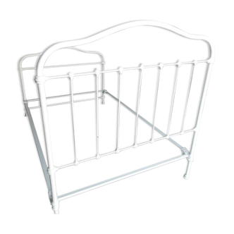 Wrought iron bed