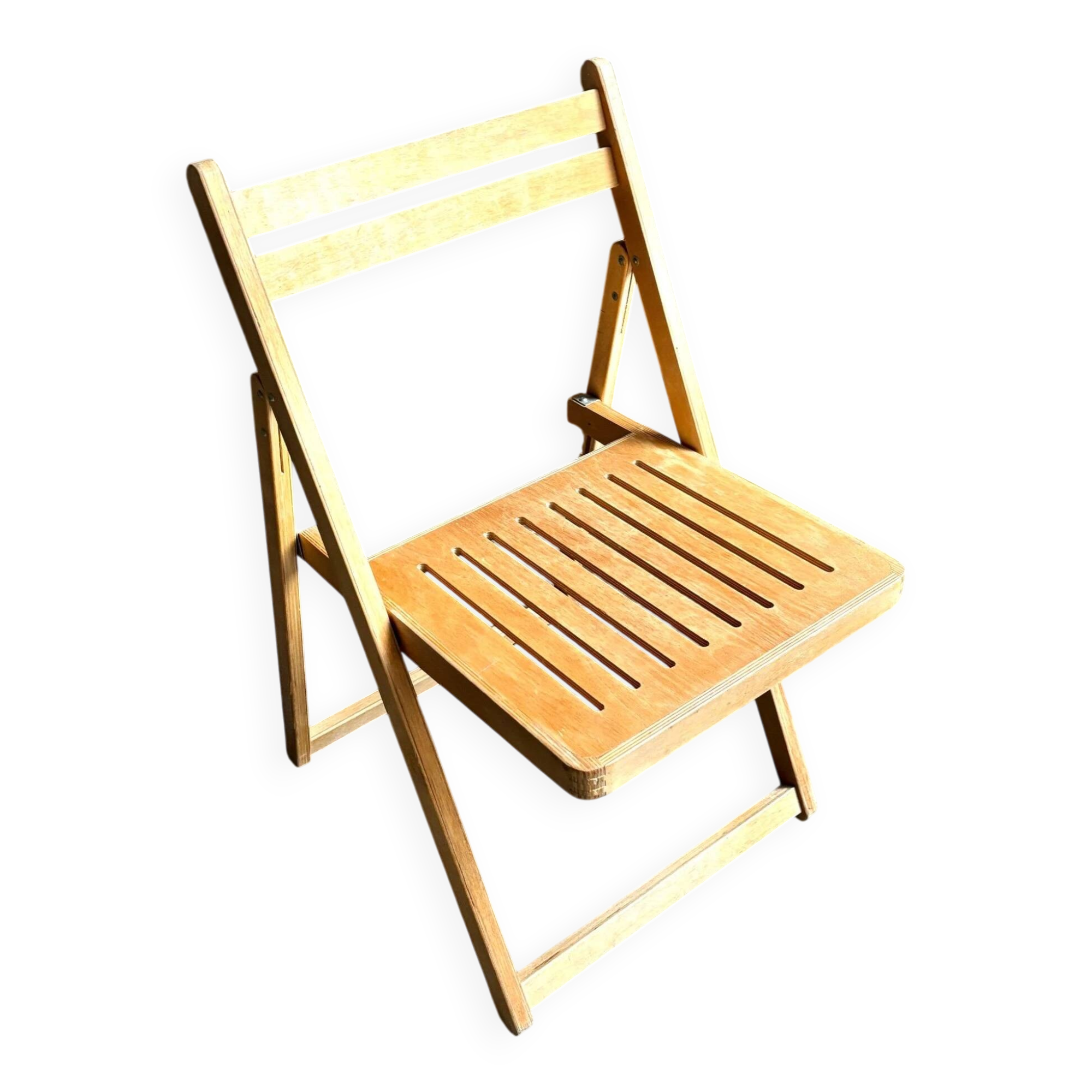 Folding chair in light wood