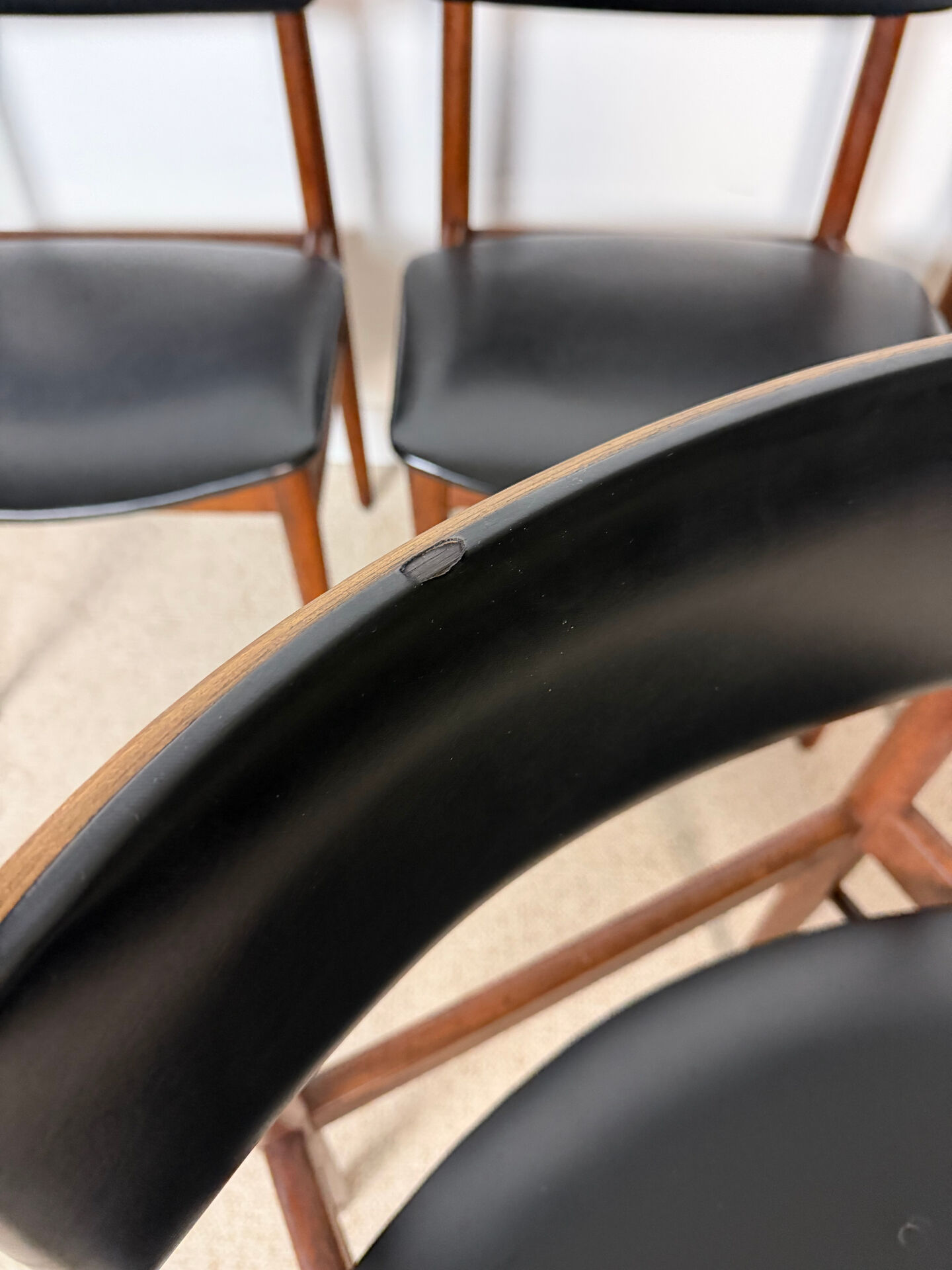 6 vintage Scandinavian chairs attributed to SAX – 1960s