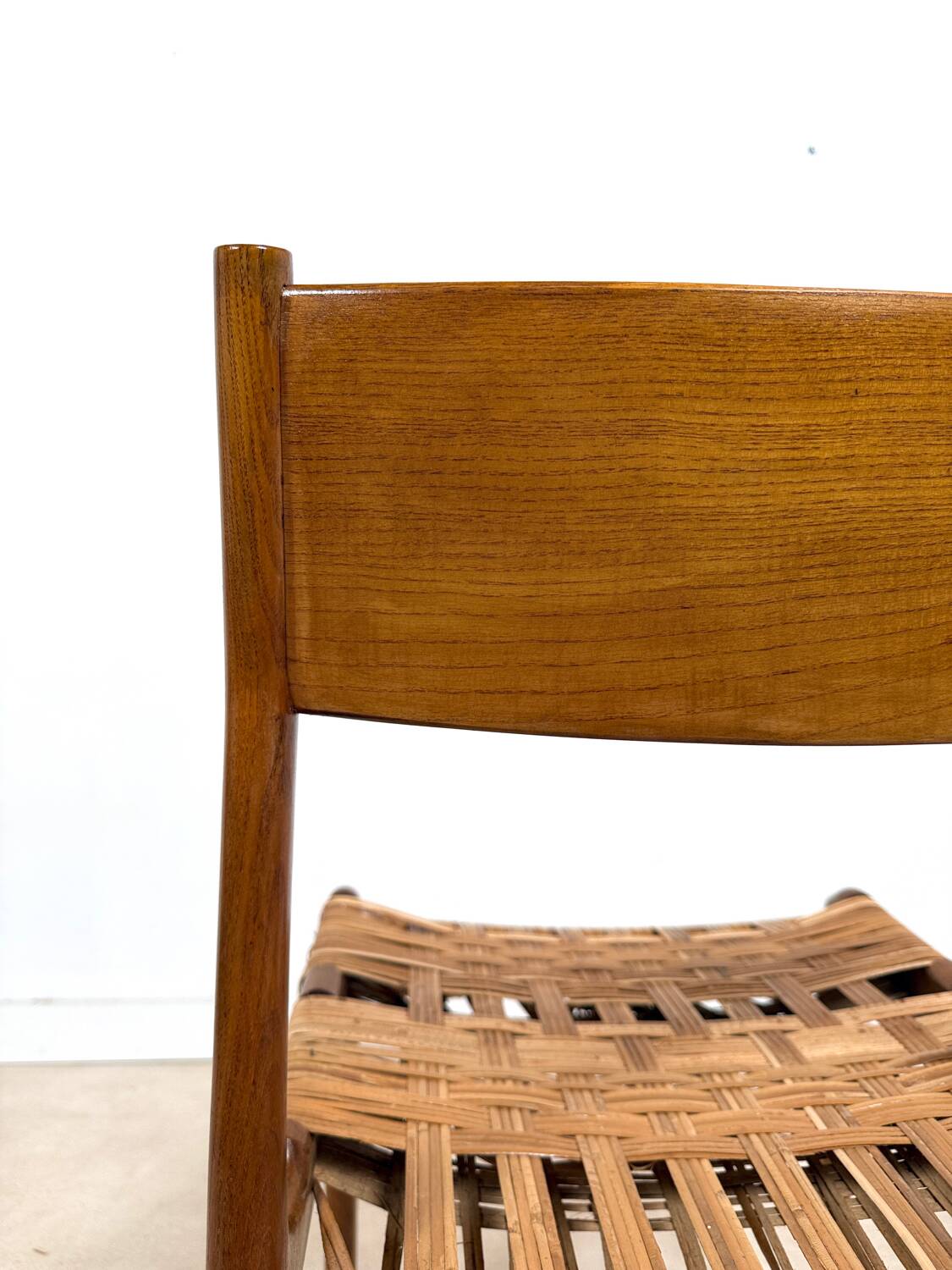Set of 6 Gessef chairs model "Havana"