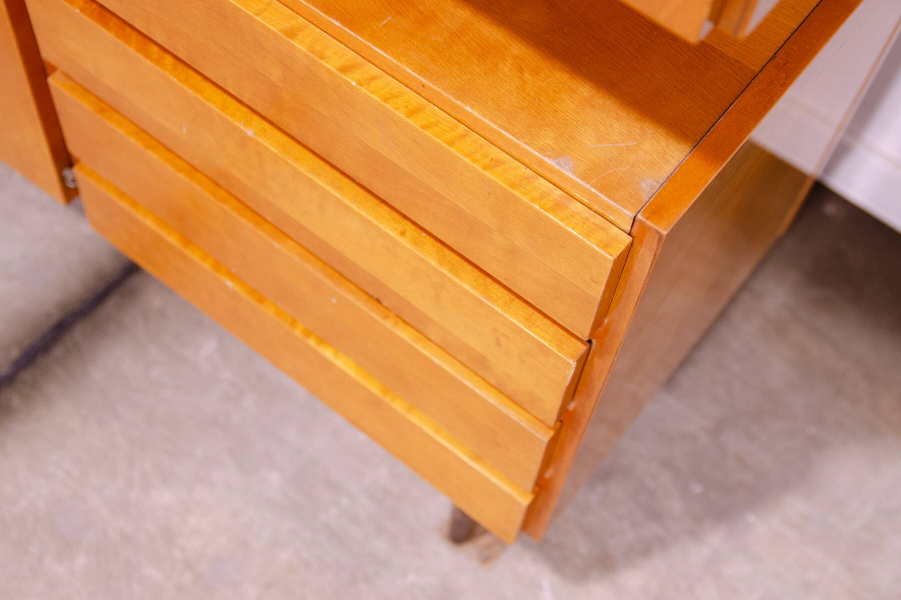 Armoire murale vintage des années 1960 par UP Závody, Tchécoslovaquie