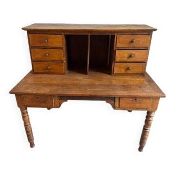Bureau ancien