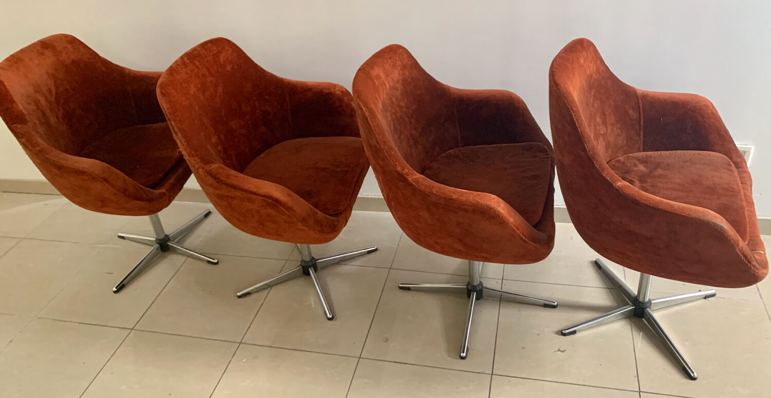 4 vintage 1970 vintage egg armchairs