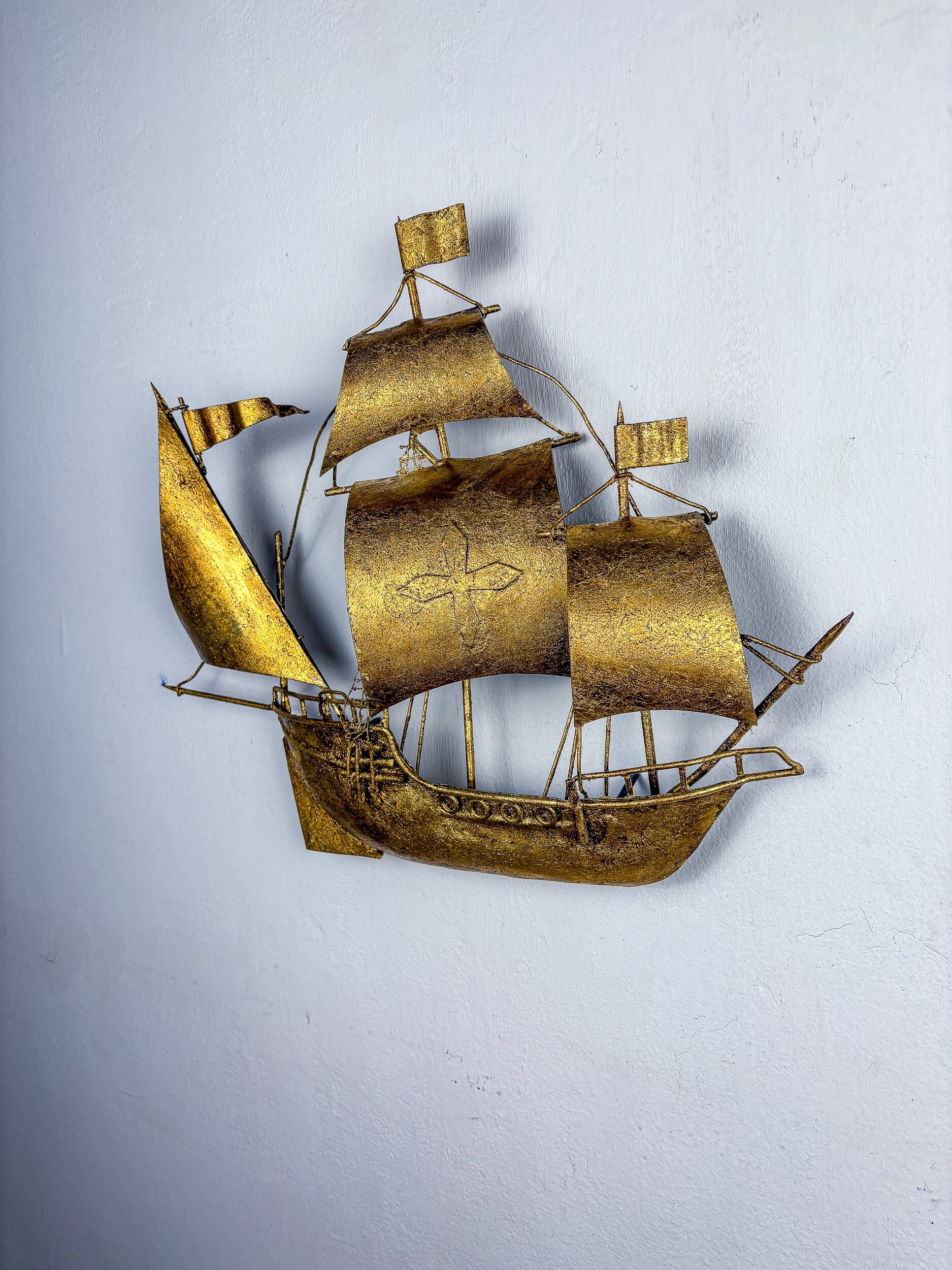 Spanish galleon sailing ship wall sconce, gilt iron sculpture, 1940s