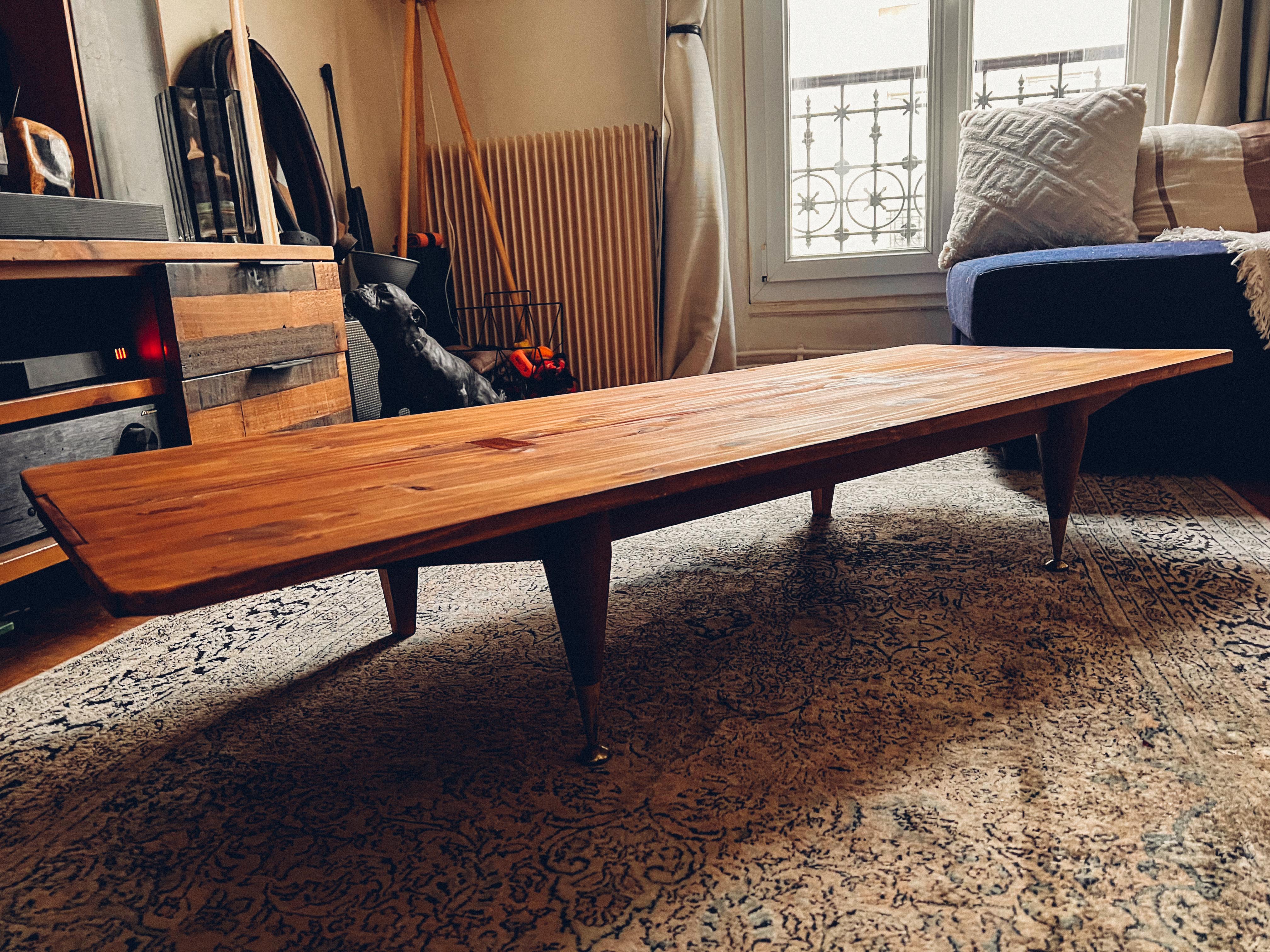 Coffee table in wood and brass