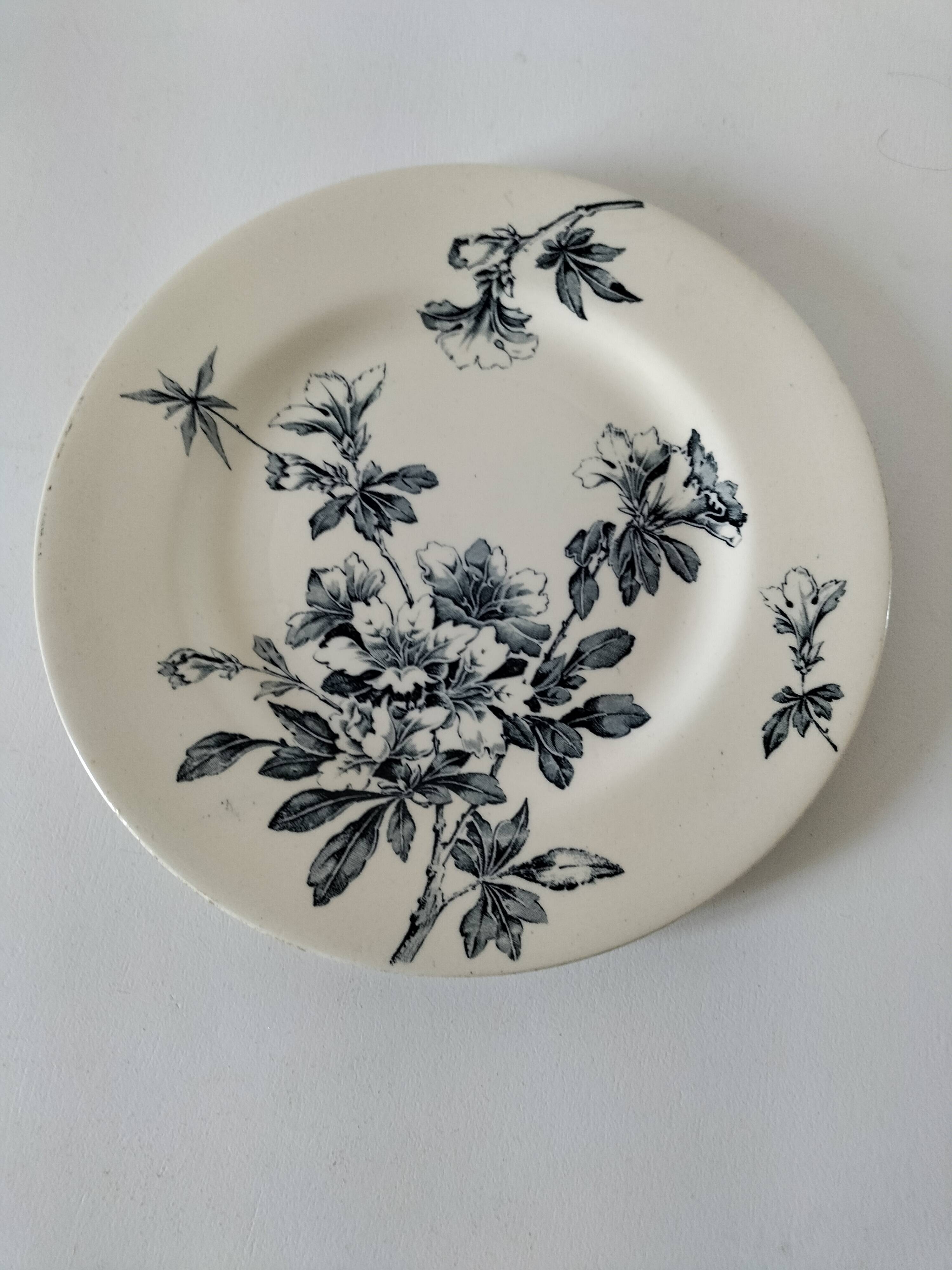 Antique plate, “Azaléa” model – KG Lunéville (circa 1930)