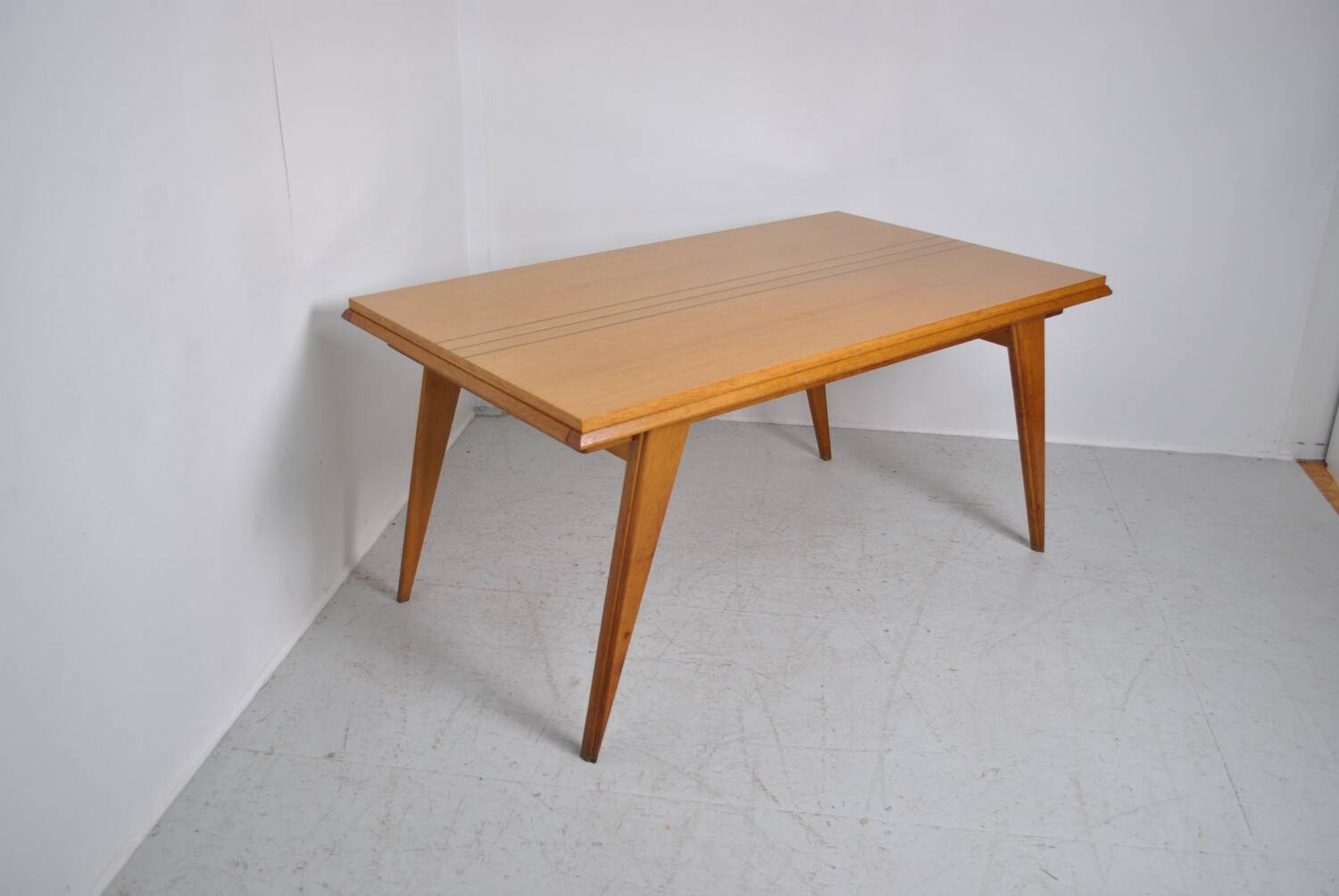 Table a manger pieds compas 1950