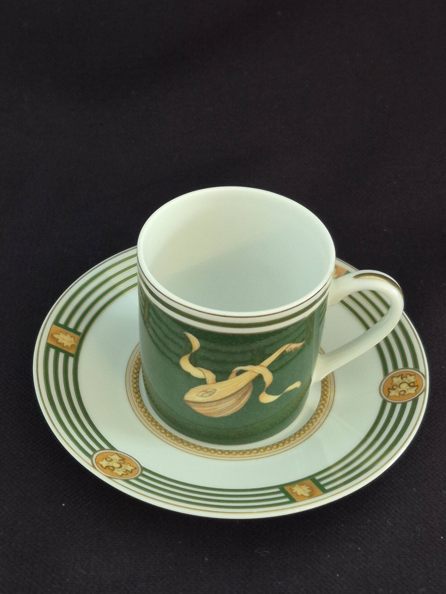 Litre porcelain cup from limoges bernardaud model kent a467