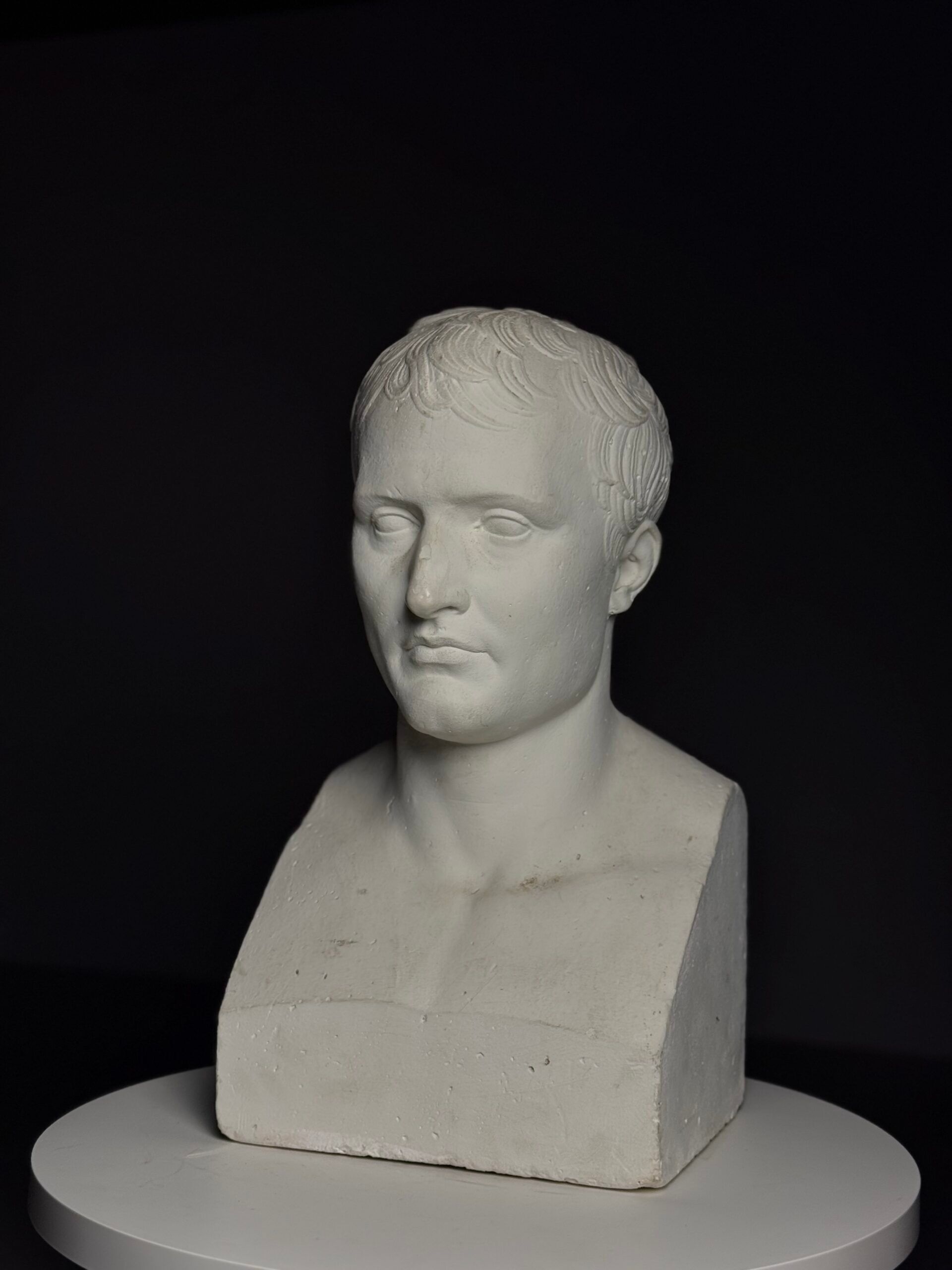 Buste de Napoléon en plâtre, 20e siècle.