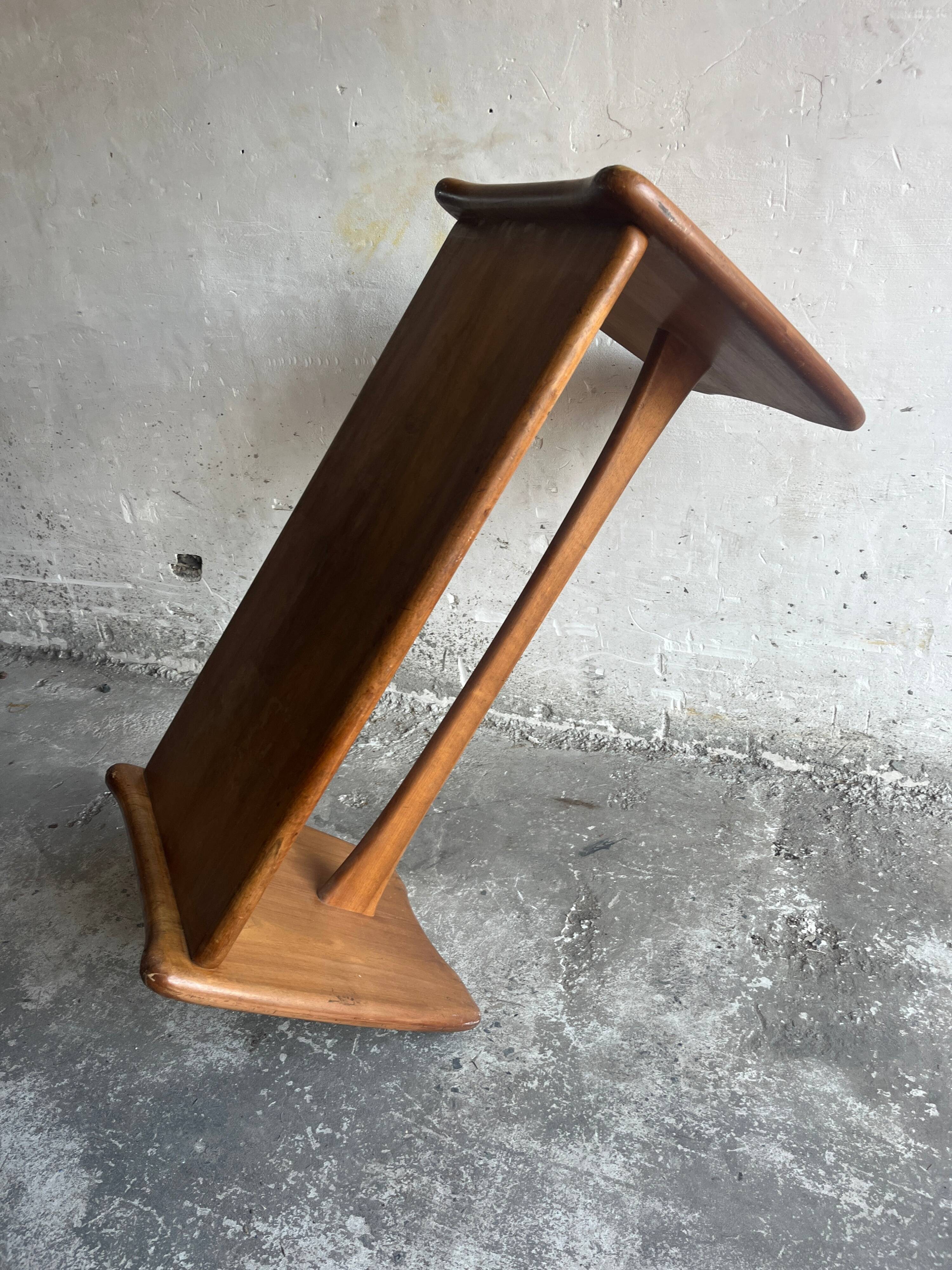 Vintage sculptural coffee table in wood