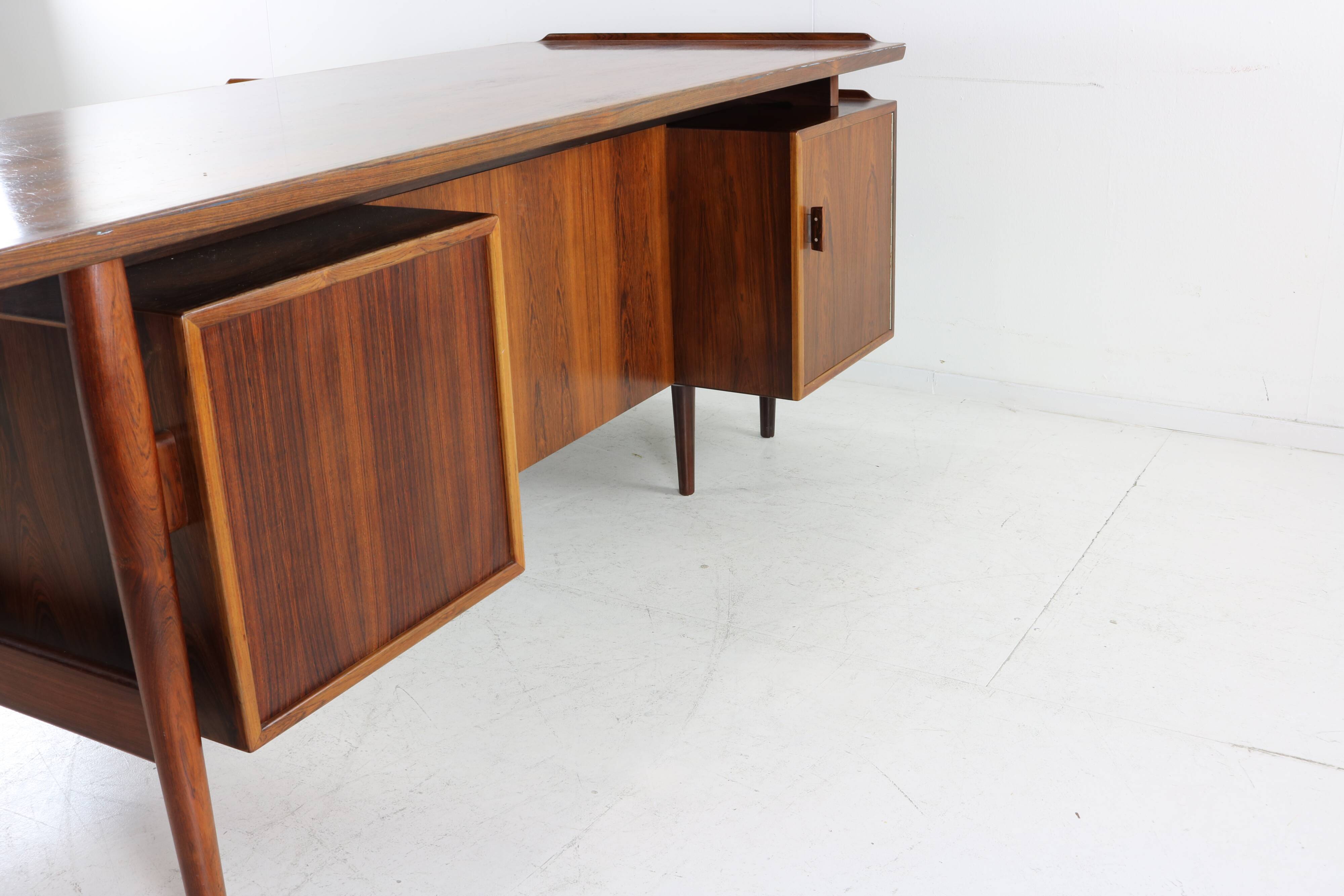 Bureau en palissandre par Arne Vodder pour Sibast Danemark