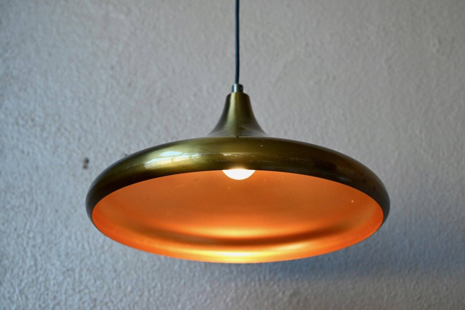 Suspension Space Age brushed brass with copper interior from the 60s-70s.