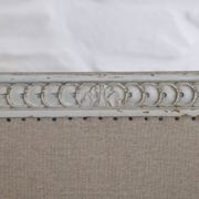 Lit de repos - banquette style Louis XVI retapissé en lin