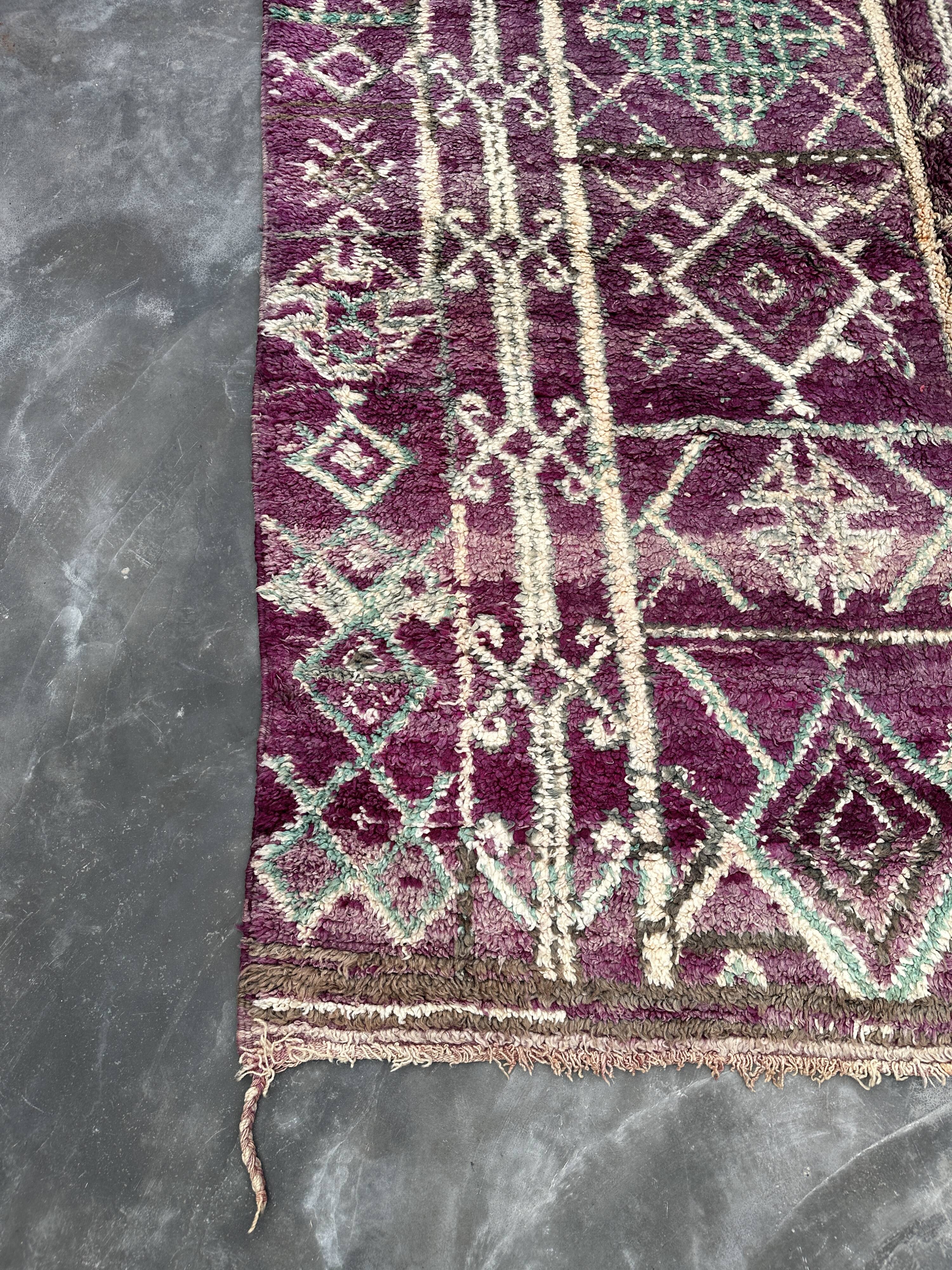 Moroccan carpet boujad purple - 214 x 350 cm