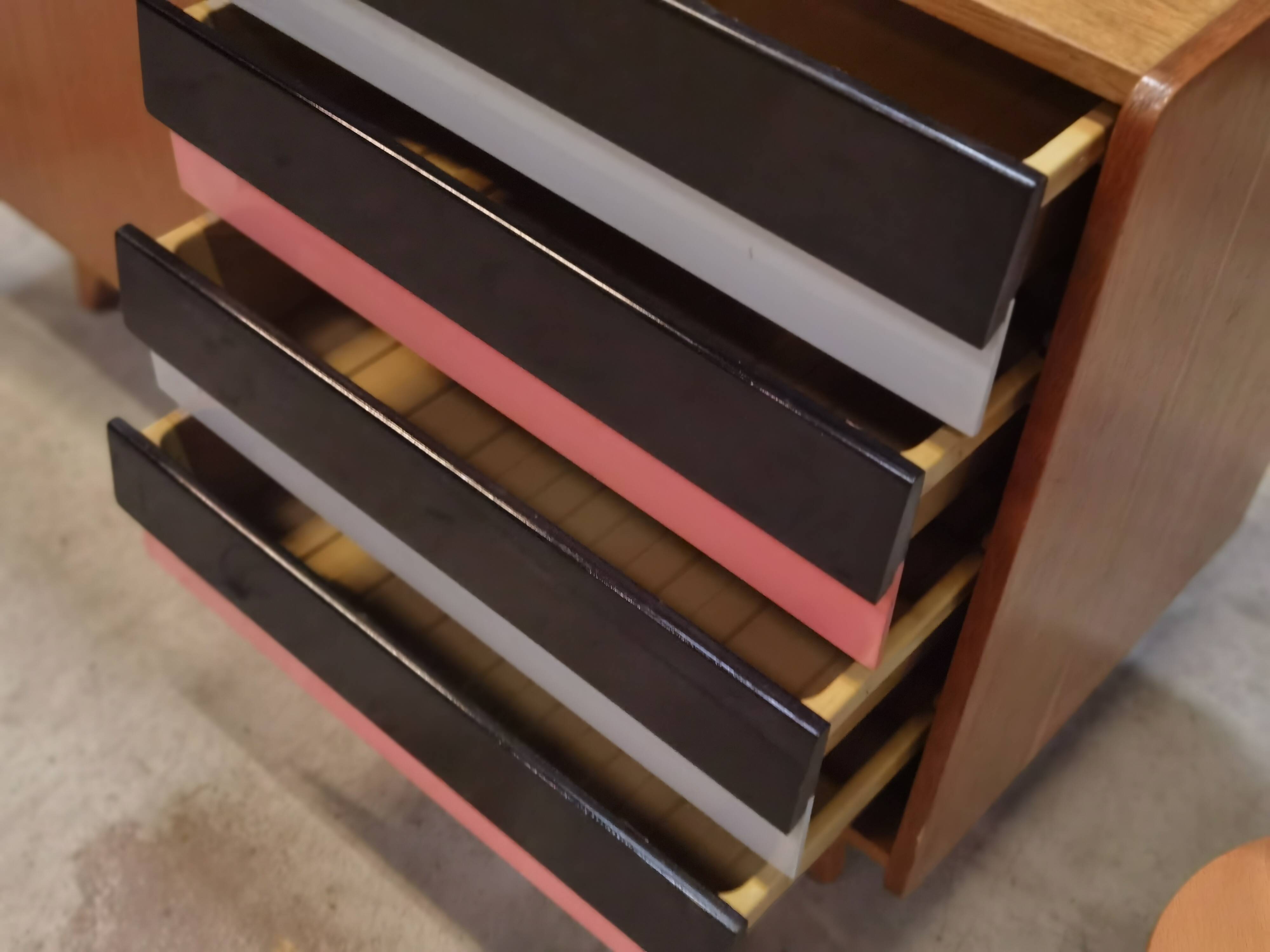 Buffet U 458 Jiri Jiroutek pour Interier Praha 1960