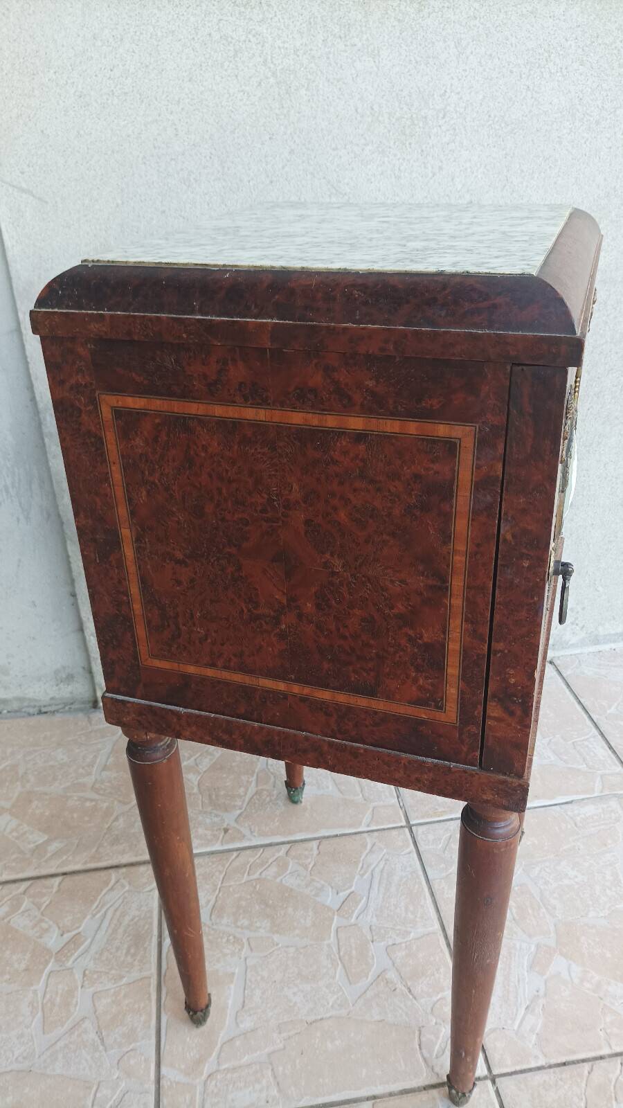 Louis XVI Nightstand in Thuya Burl