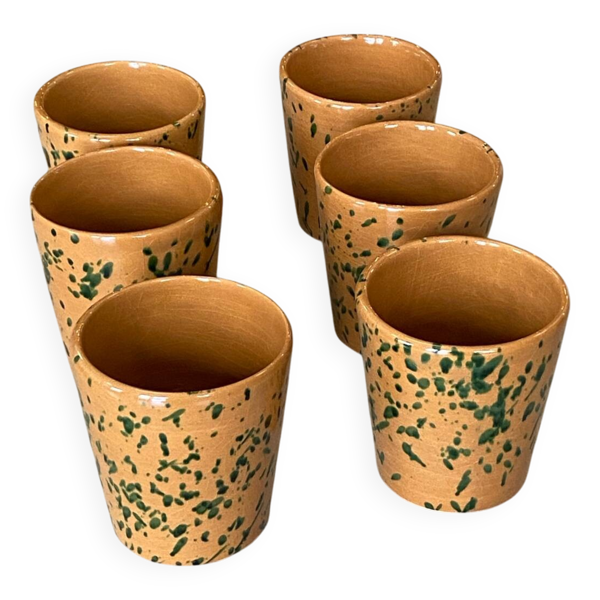 6 verres en terre cuite