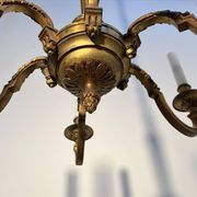 Important six-light chandelier in chiselled gilded bronze, Empire, 19th century
