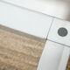 Table basse chromée avec son verre bisauté