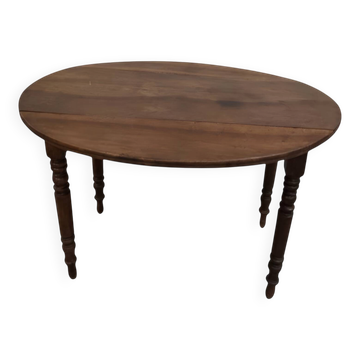 Round solid wood table - foldable