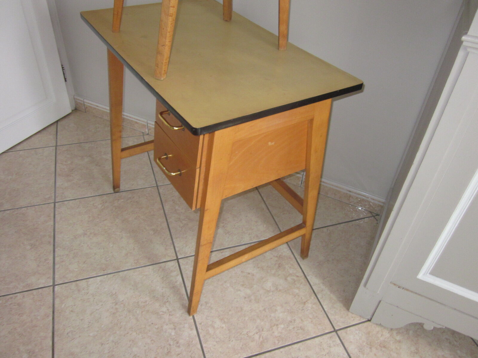 Bureau d'enfant vintage