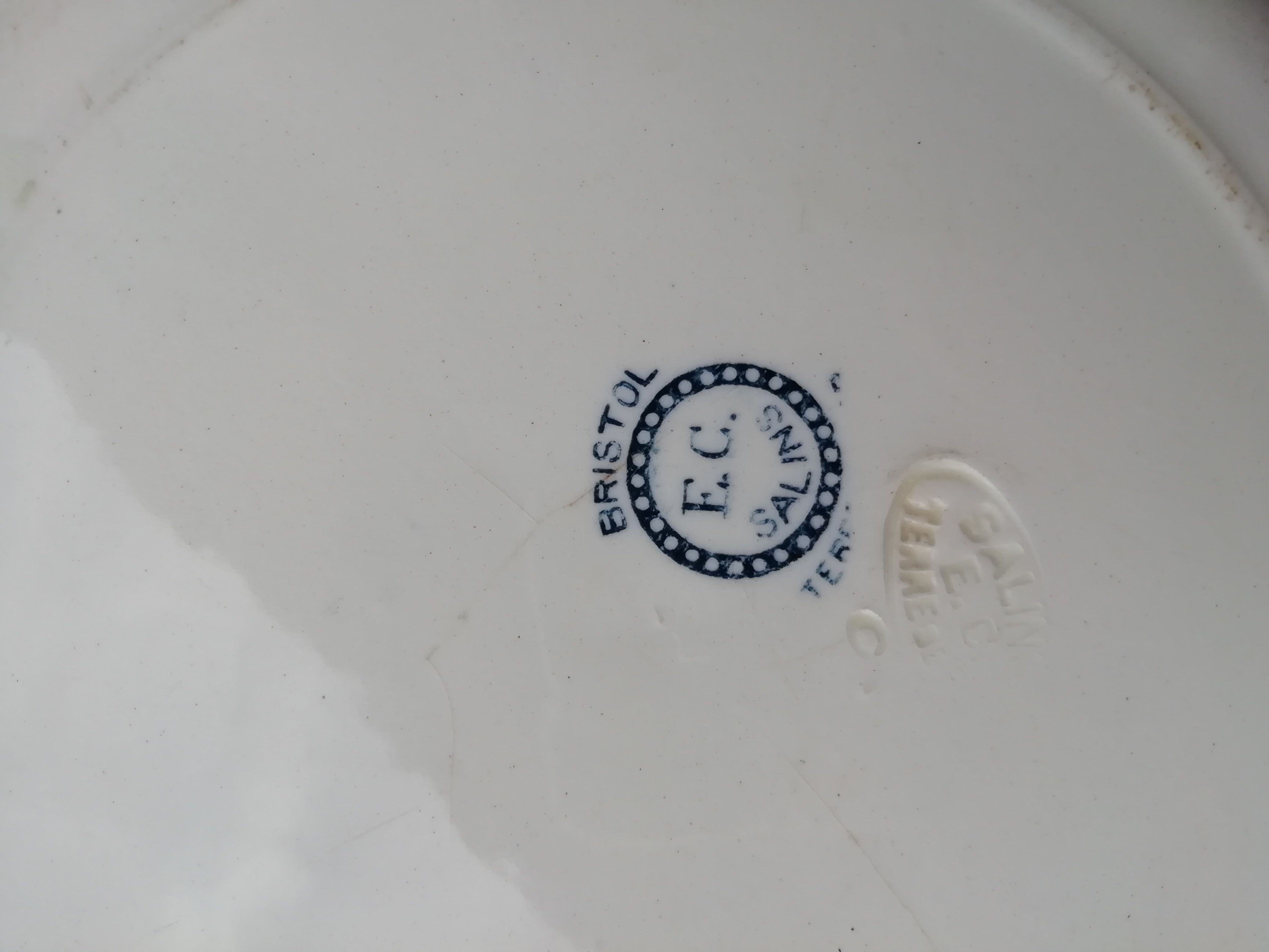 Flat plate salted terre de fer, model bristol