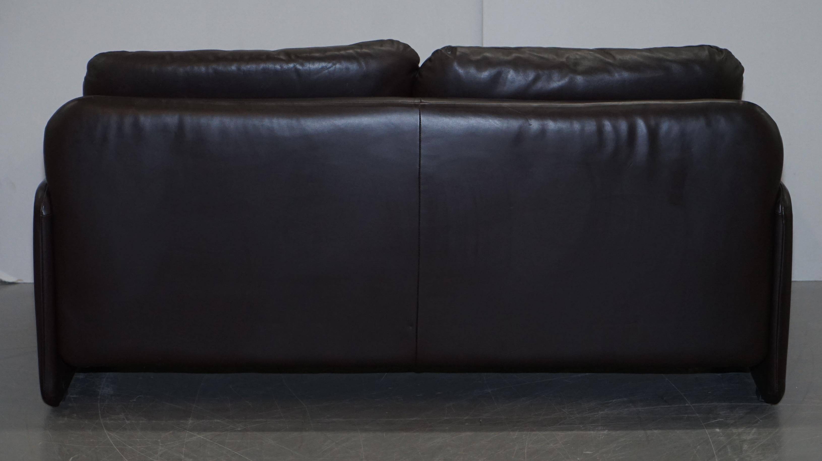 Two-seater Danish leather canapé Mid-Century Modern