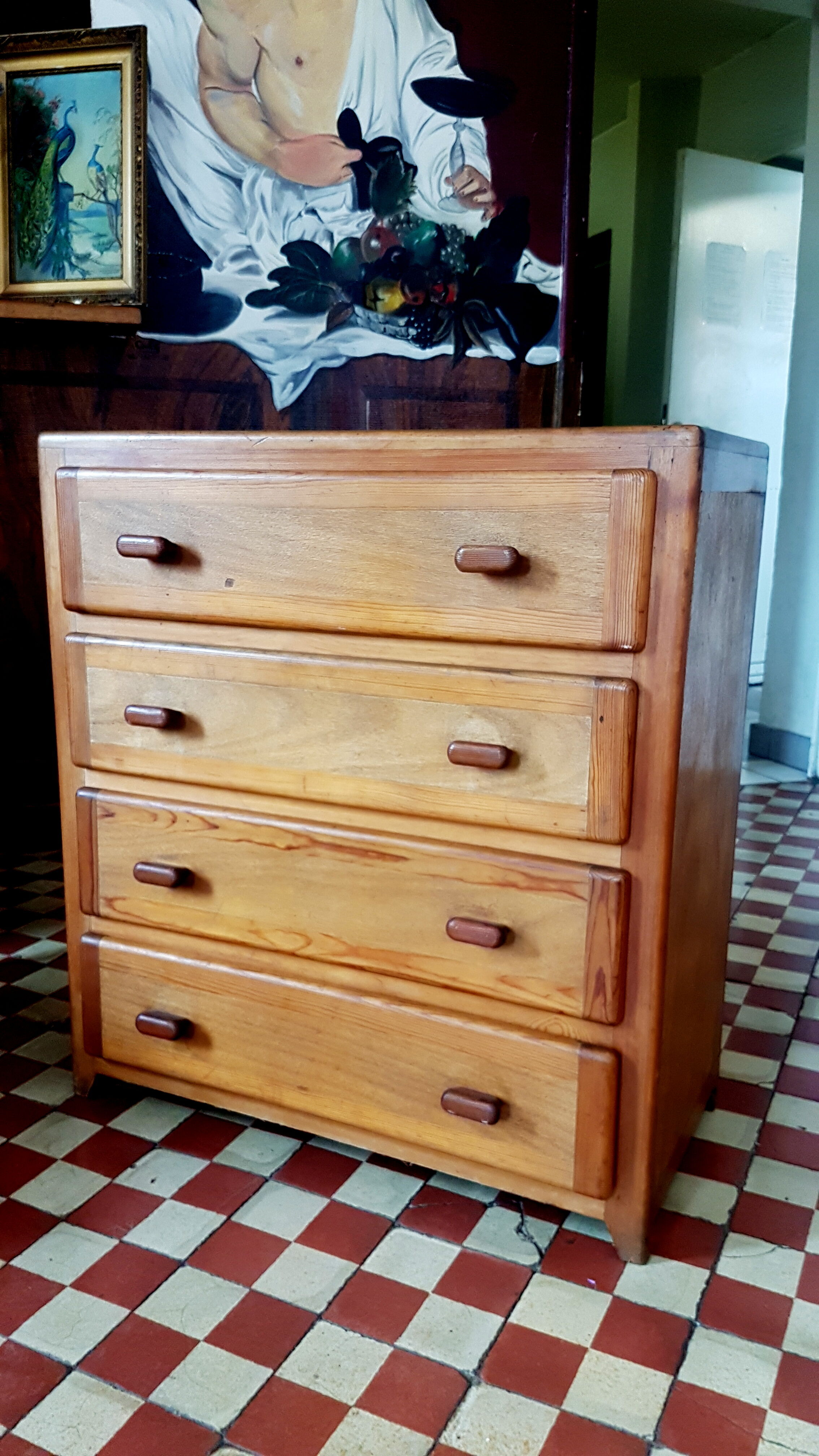 Vintage chest of drawers retro look