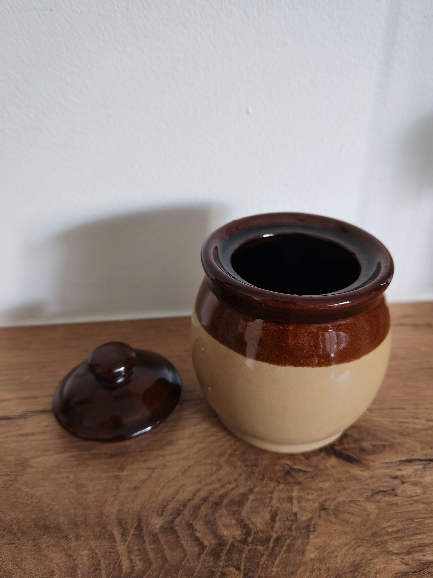 Sugar bowl