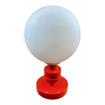 Vintage globe bedside lamp – red lacquered wooden base