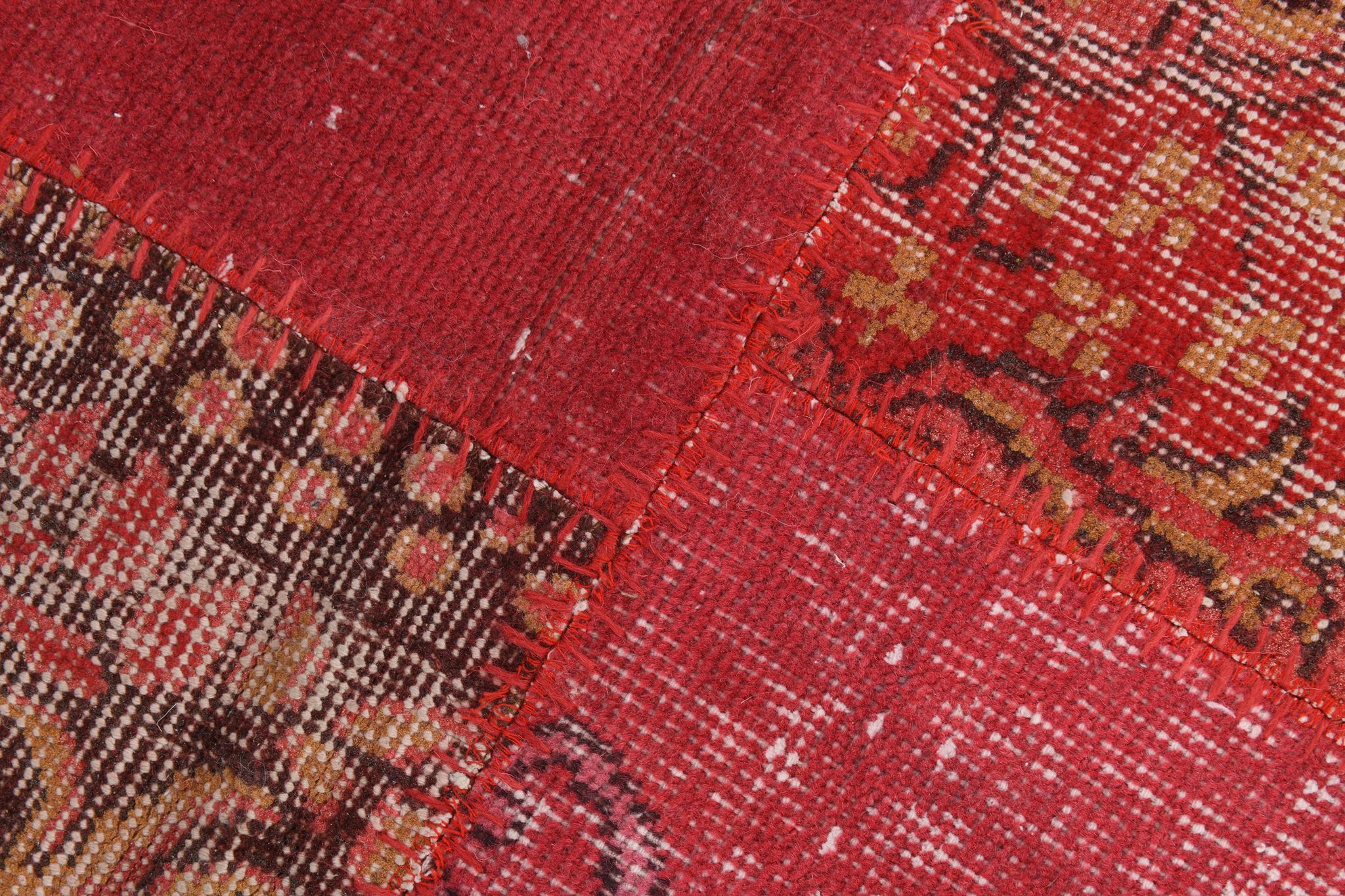 5x8 red tones turkiah rug 169x240cm
