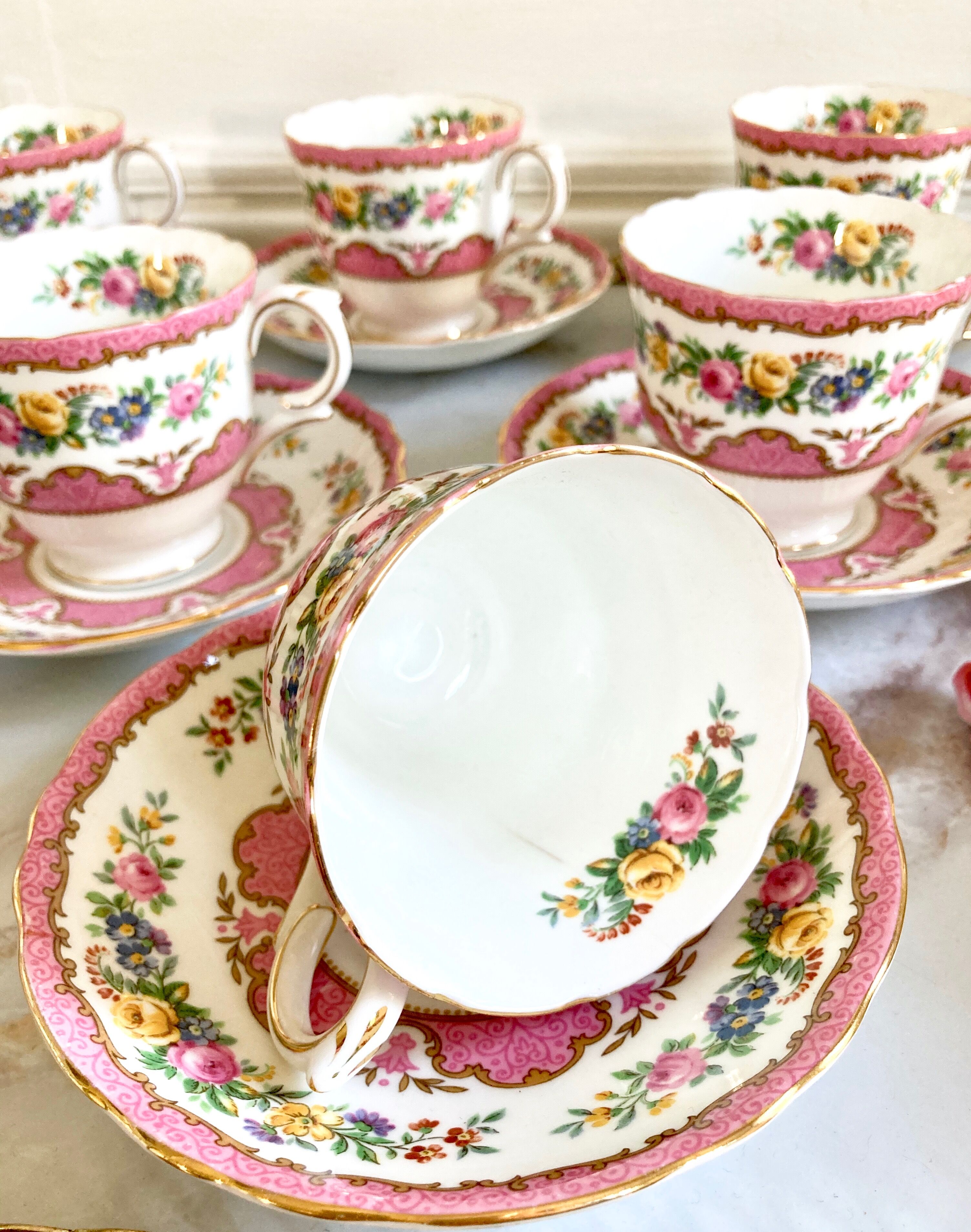 10 English tea cups «Crown» Staffordshire