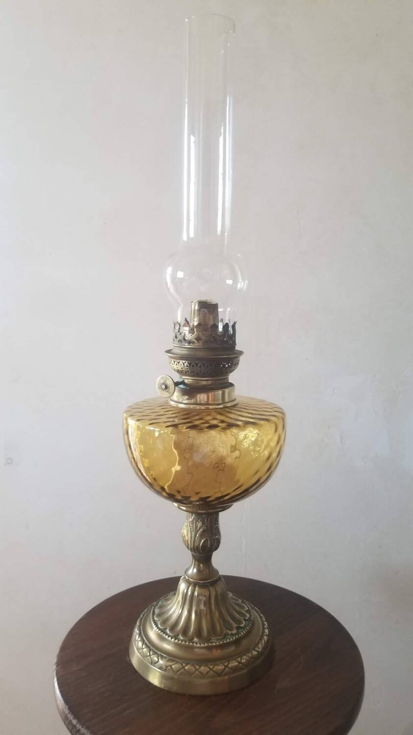Oil lamp