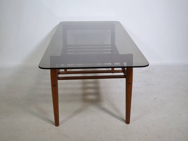 Table basse en teck et verre fumé, design Mid-Century, par Möbel Mann, années 1960