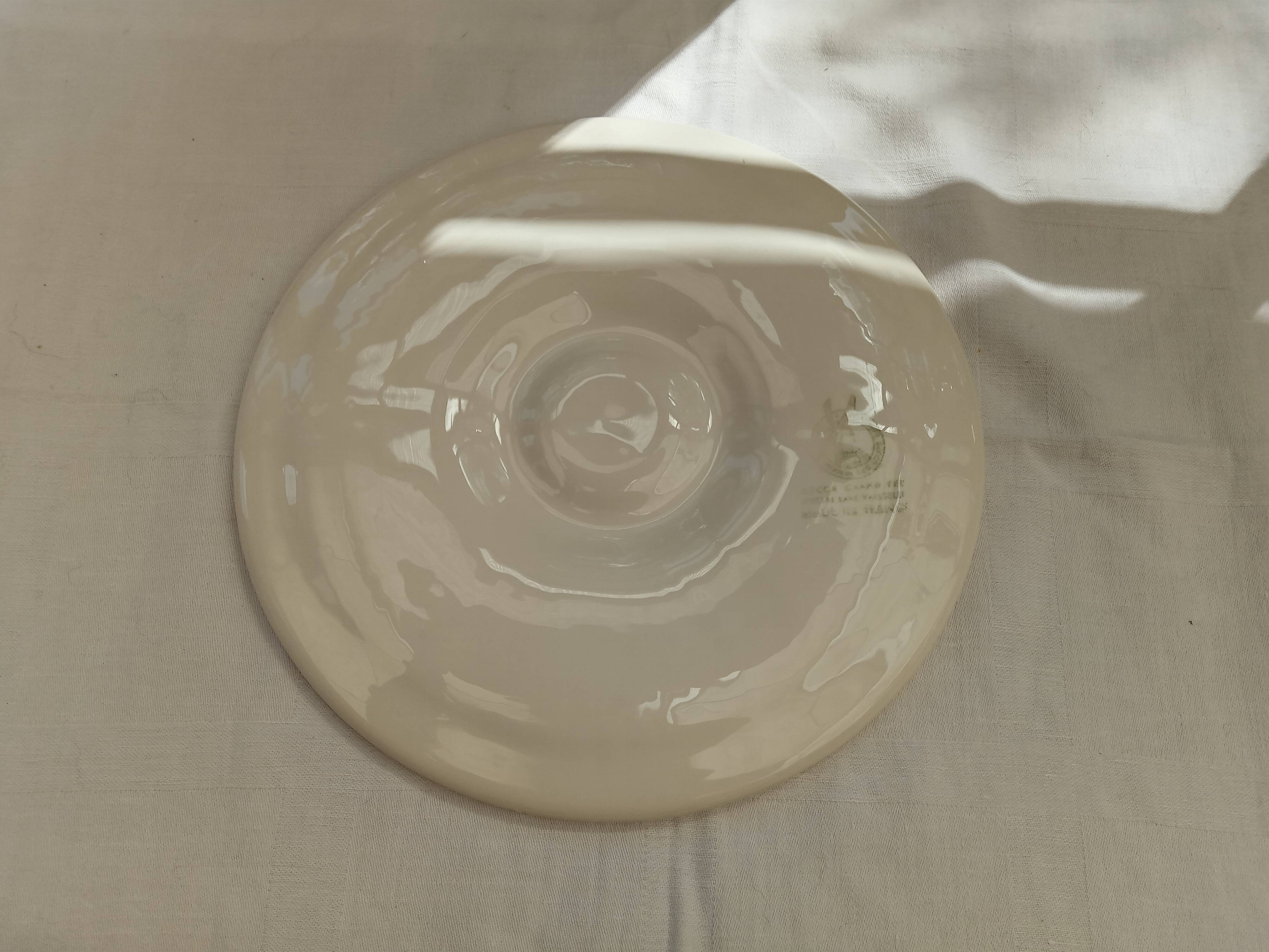 12 oyster plates and Moulin des loups dish