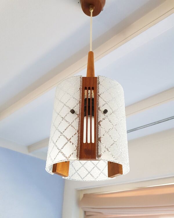 Suspension danoise années 60 en teck avec verre bombé