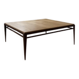 Table basse carrée en acier et chêne