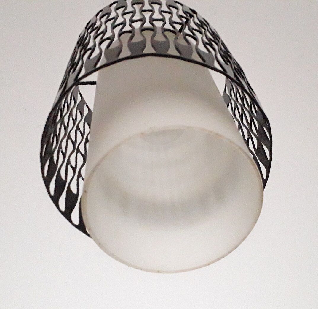 Suspension en opaline années 60