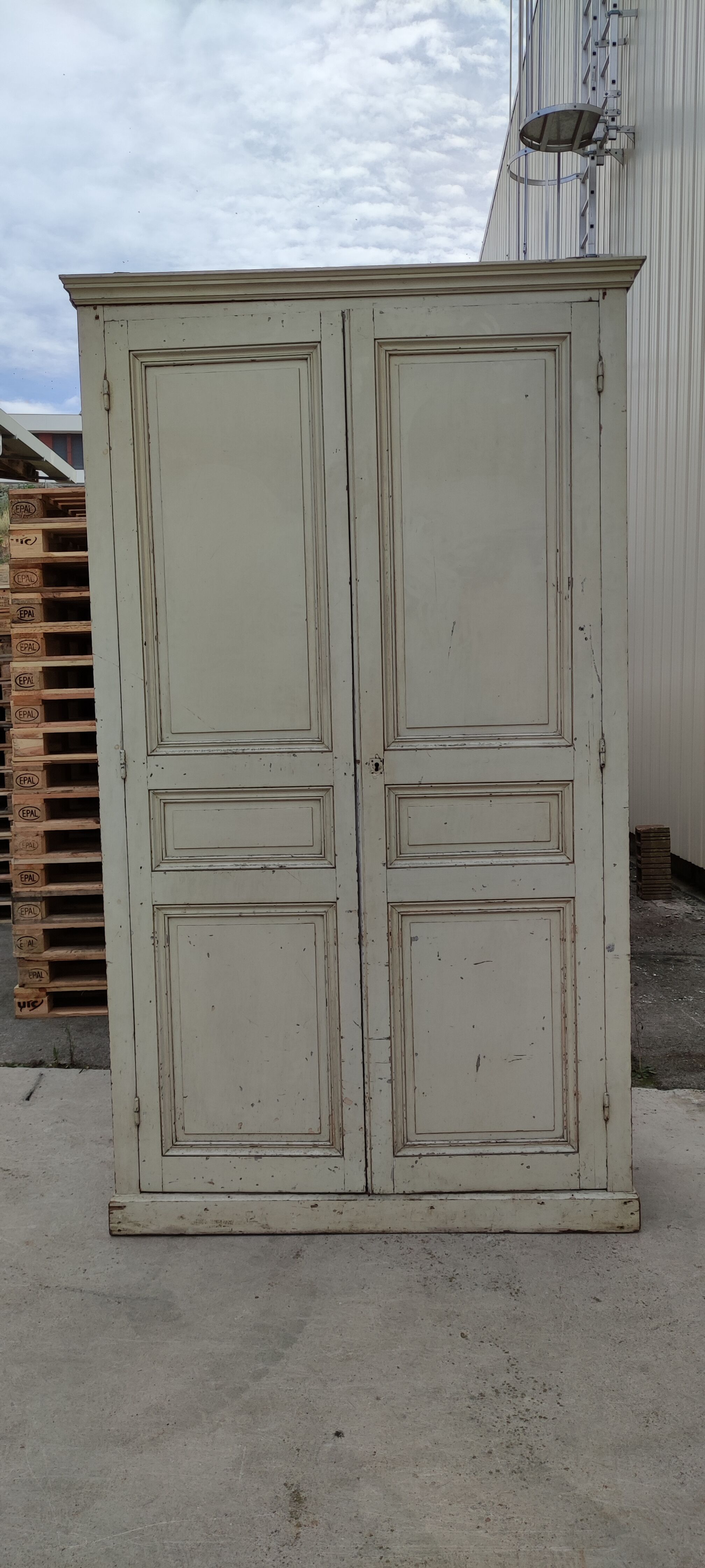 Patinated Parisian wardrobe, 2 doors, 2 shelves