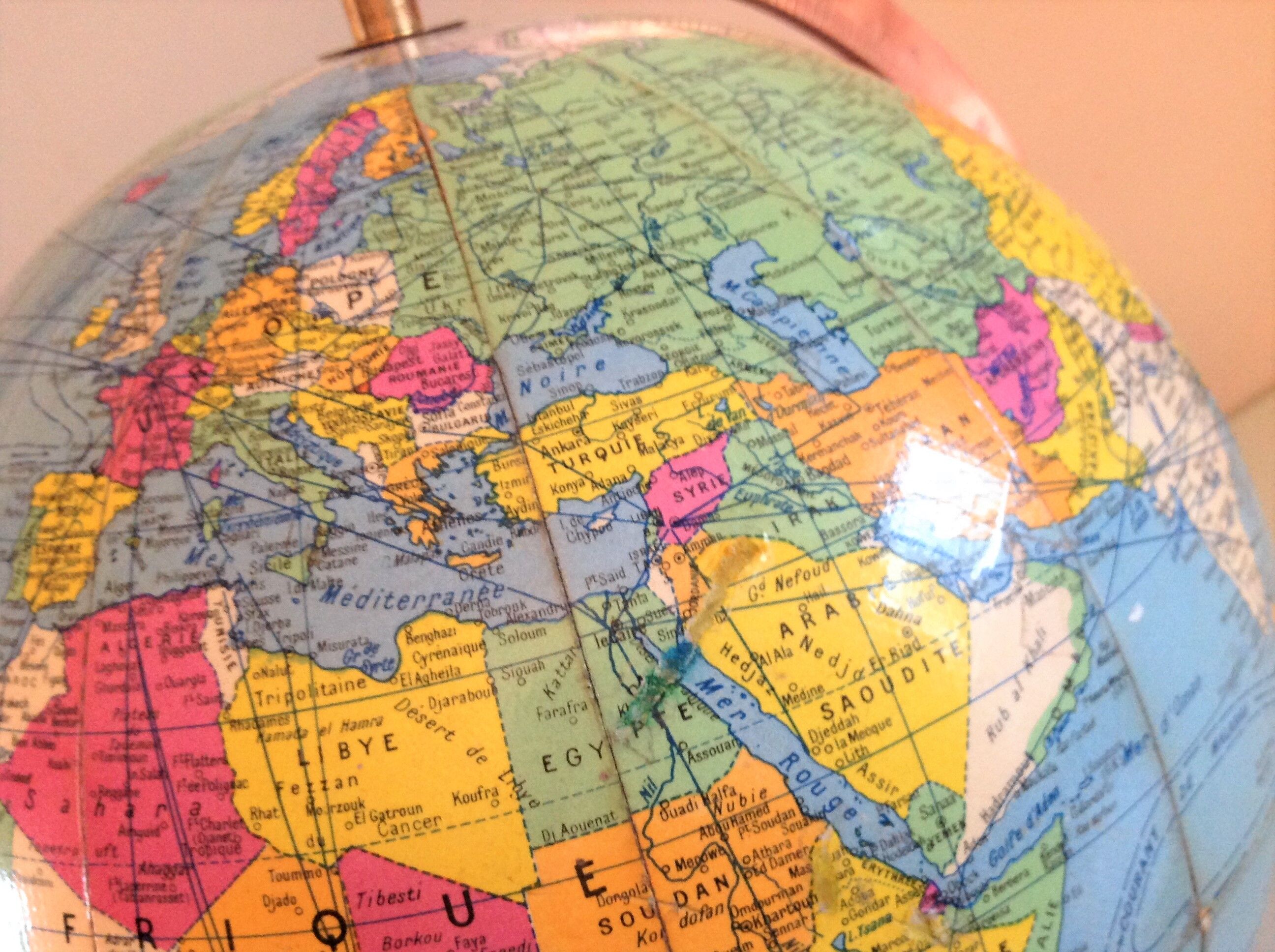 Globe in cardboard Girard and Barrere / vintage years 50-60