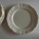 Set of 7 Sarreguemines Ivory plates with gadroons 1960