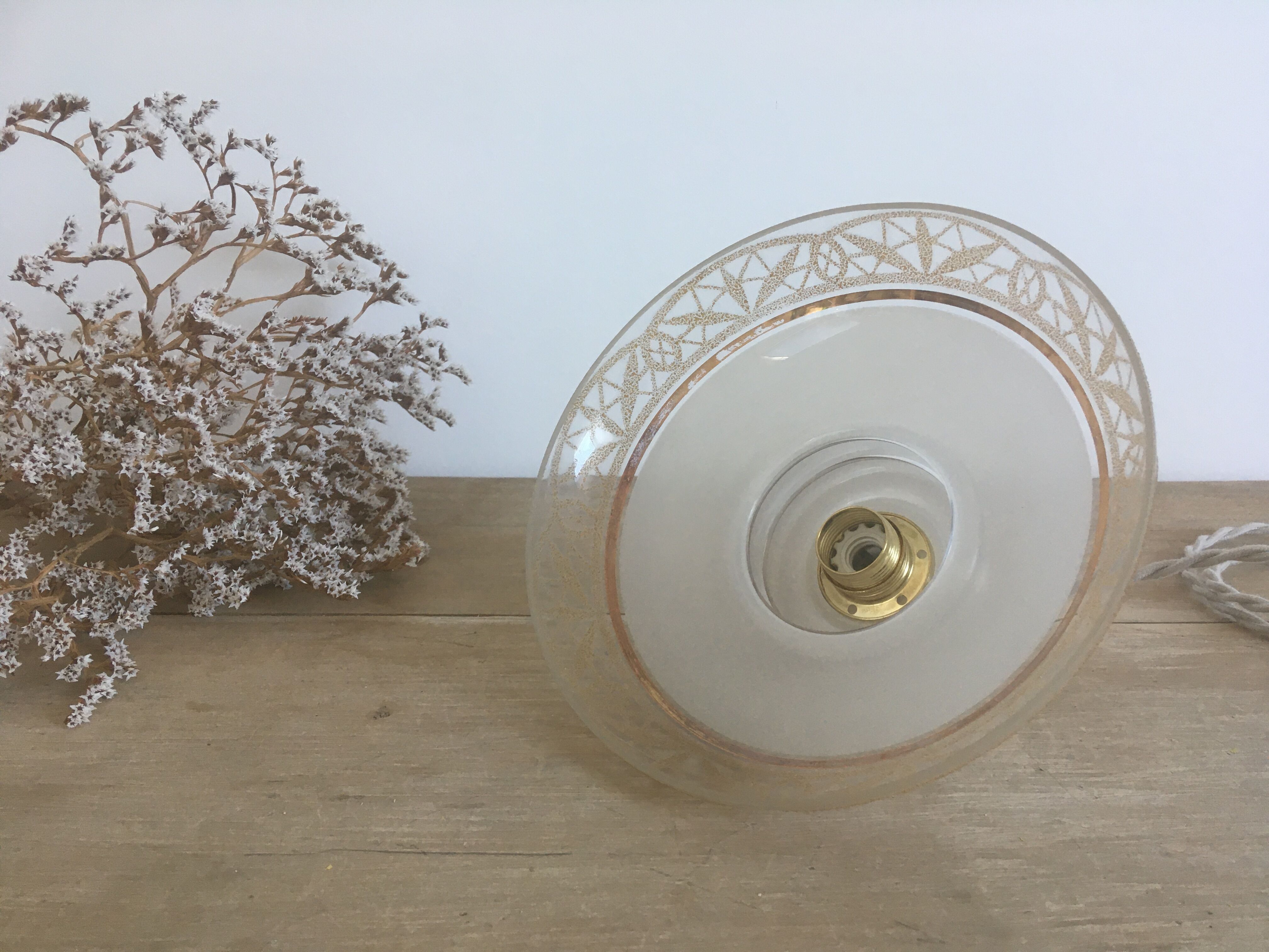 Suspension in white & gold frosted glass