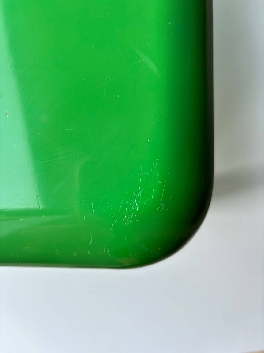 Artemide table - Demetrio 70 by Vico Magistretti