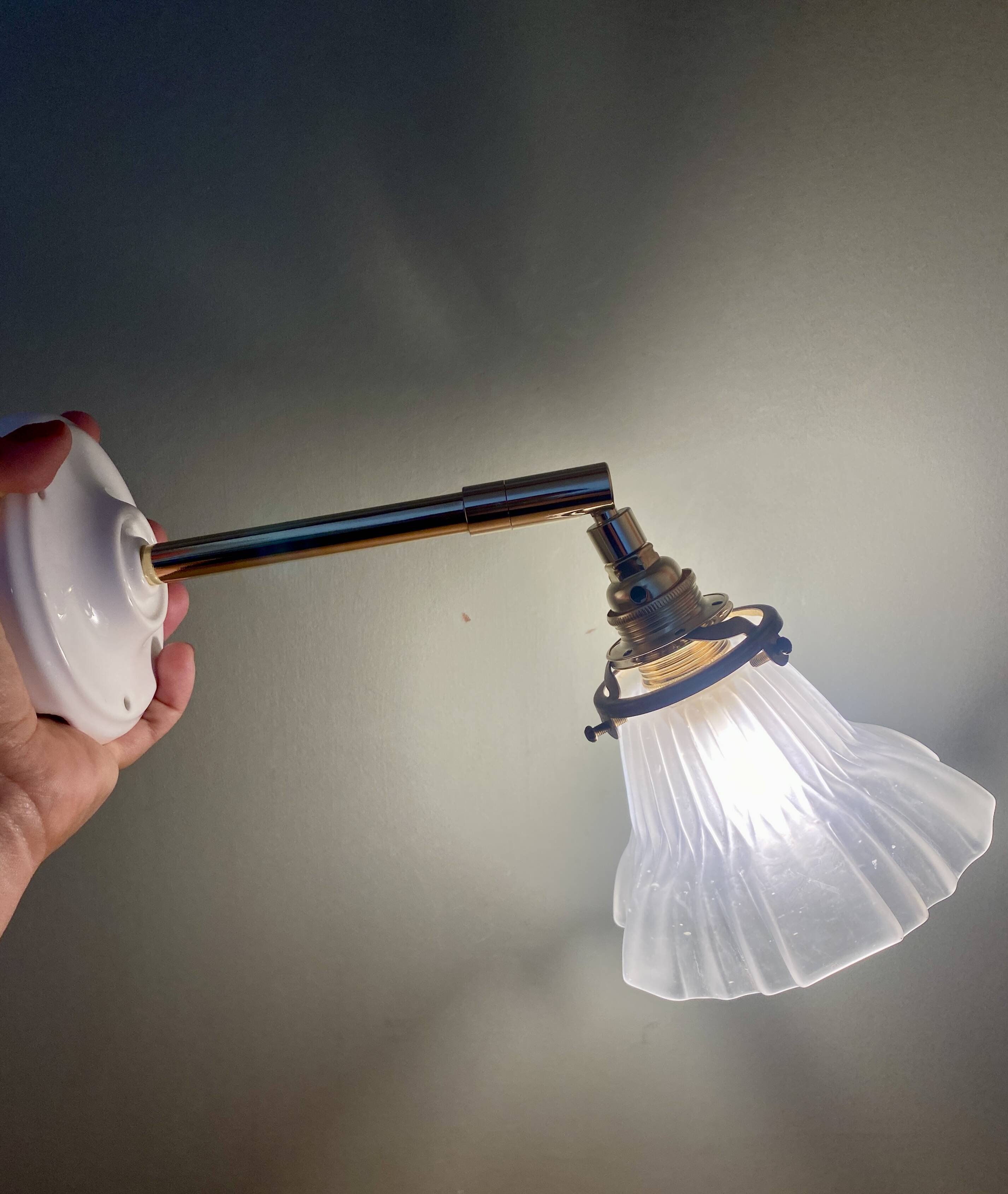 Vintage art deco frosted glass tulip wall light