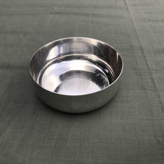 Plain silver metal bowl